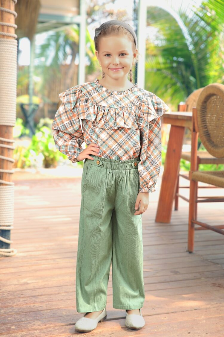 Sun-Kissed Elegance: Vintage Checkered Top and Meadow Green Corduroy Pants Set